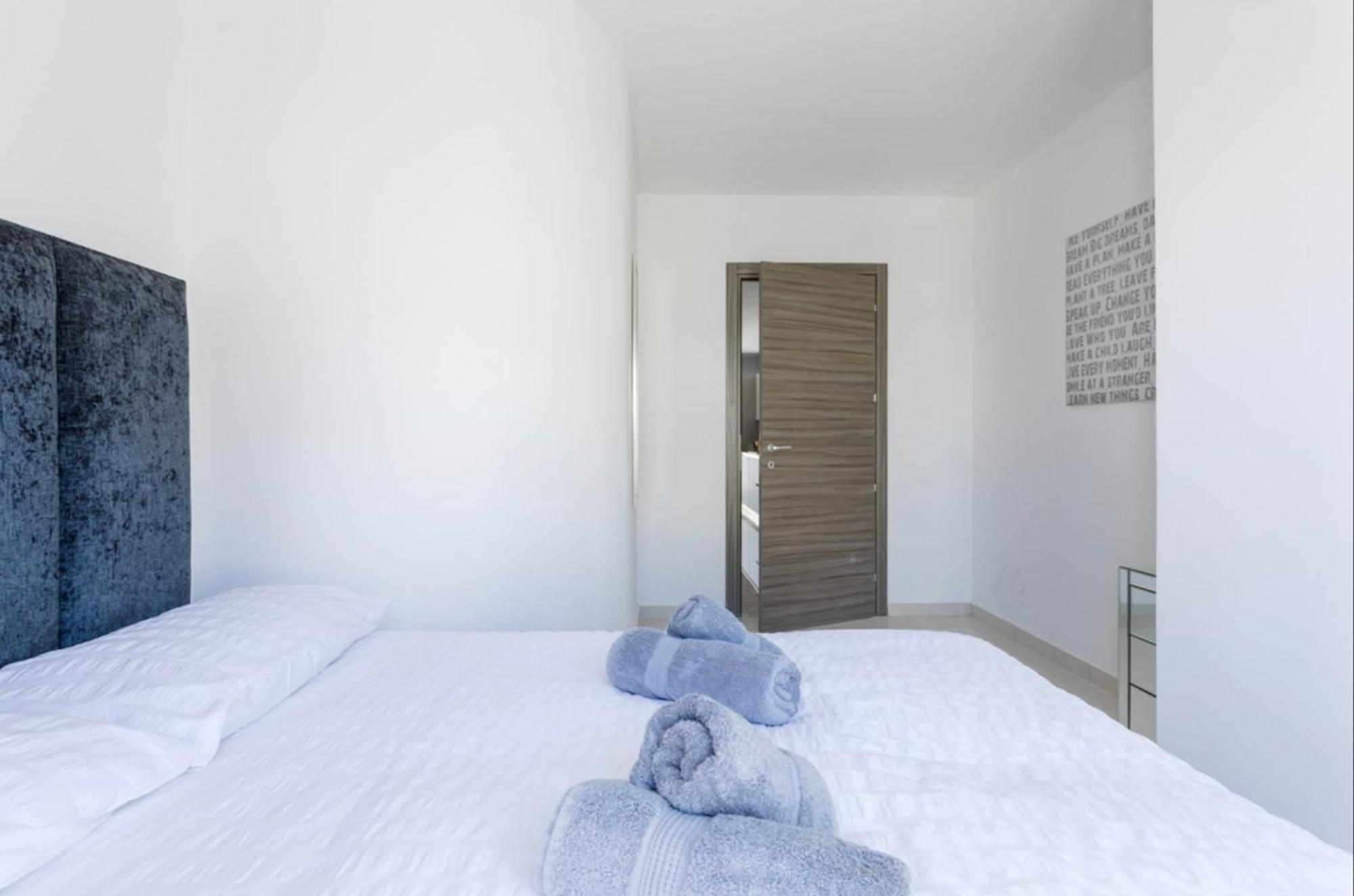 Saint Julian - Lovely Apartment With Terrace - Cityapartmentstay Saint Julian's Eksteriør bilde